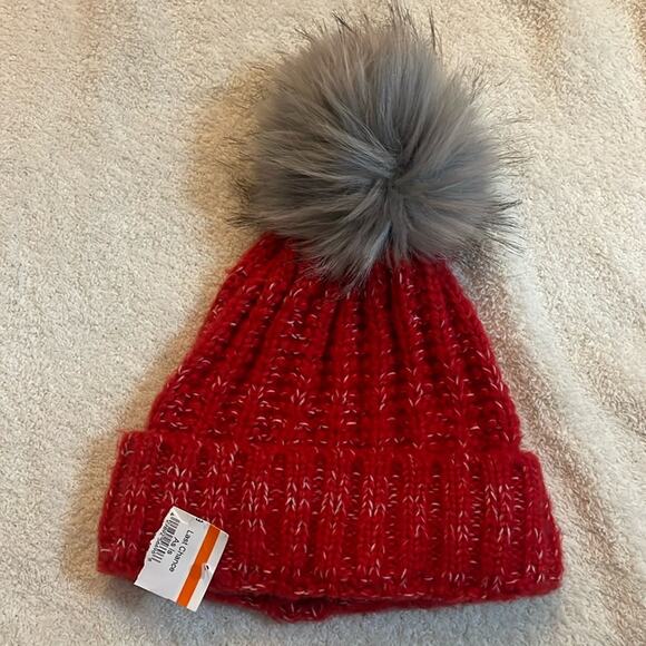 Kyi Kyi Red Faux Fur Pom Pom Beanie Hat New - Picture 5 of 5